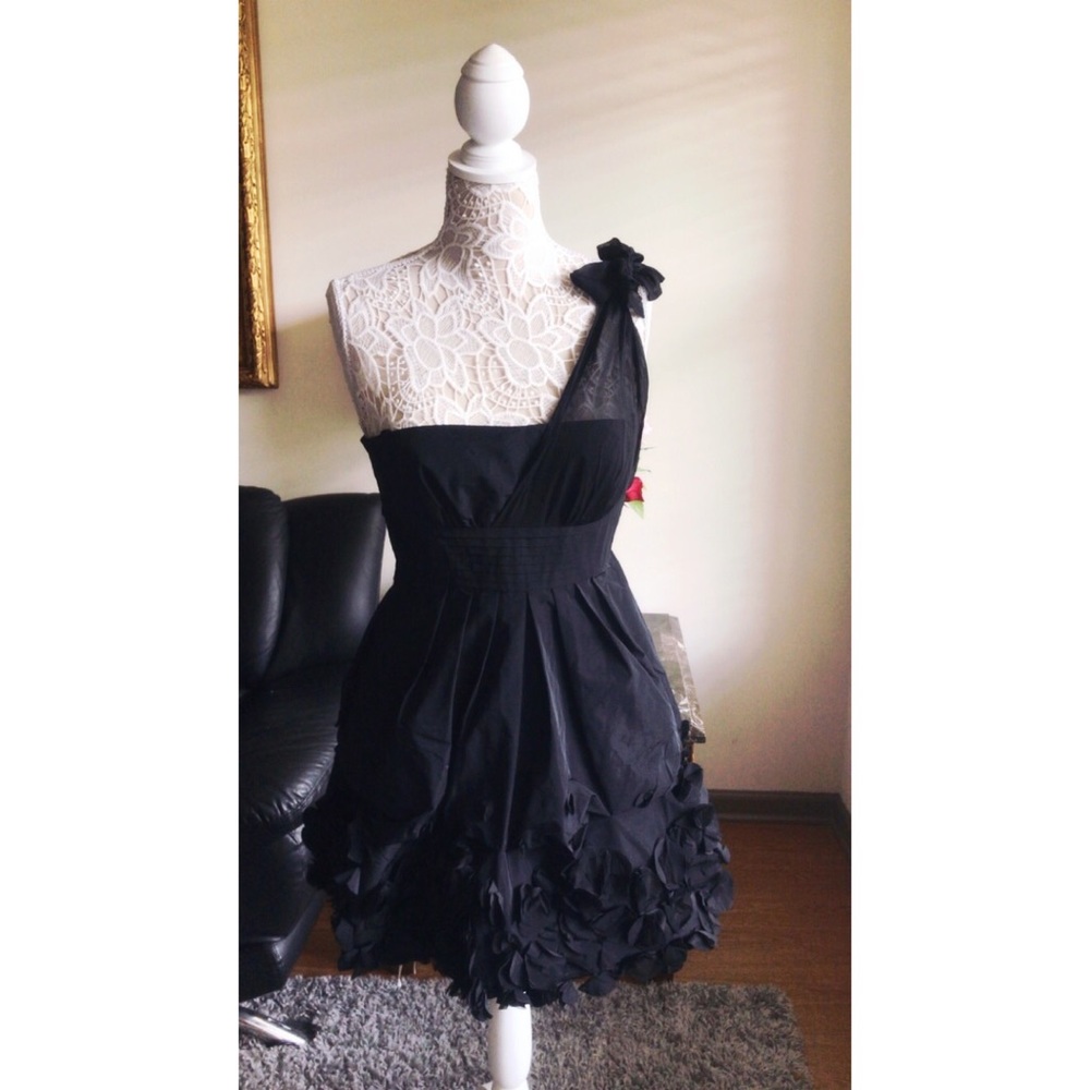 BCBG MAXAZRIA One Shoulder Dress